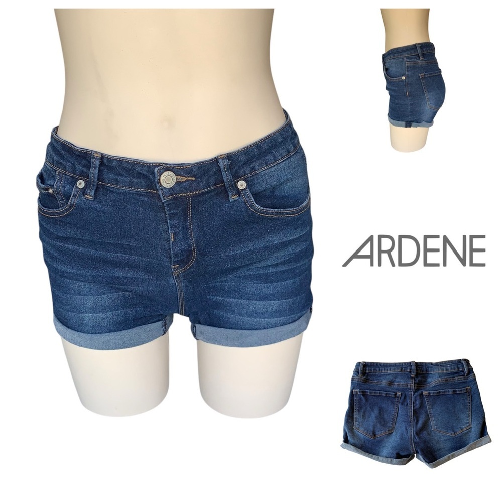 2/$10 MOVING SALE Blue Jean Shorts Cuffed Hem Micro “Shortie” Shorts Stretchy